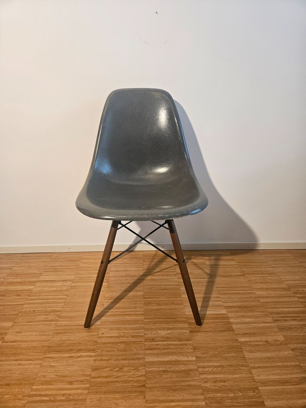 Herman Miller Sedie: Fiberglas: Eames / Herman Miller / Vitra – Usato da Zürich venduto da Lukasz 1