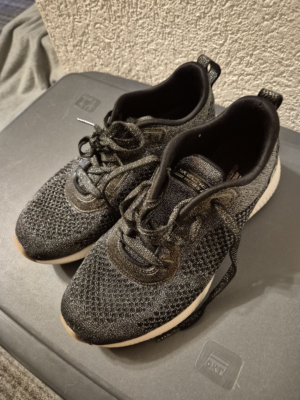 Skechers Scarpe da donna: Skechers BOBS Grösse 35.5, neuwertig,  – Nuovo (secondo la descrizione) da Grindelwald venduto da Sala33 8