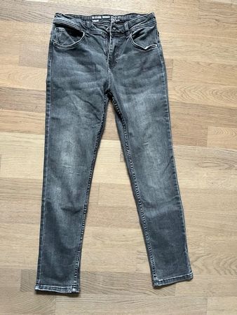 Jungs-Jeans, sehr guter Zustand, 146