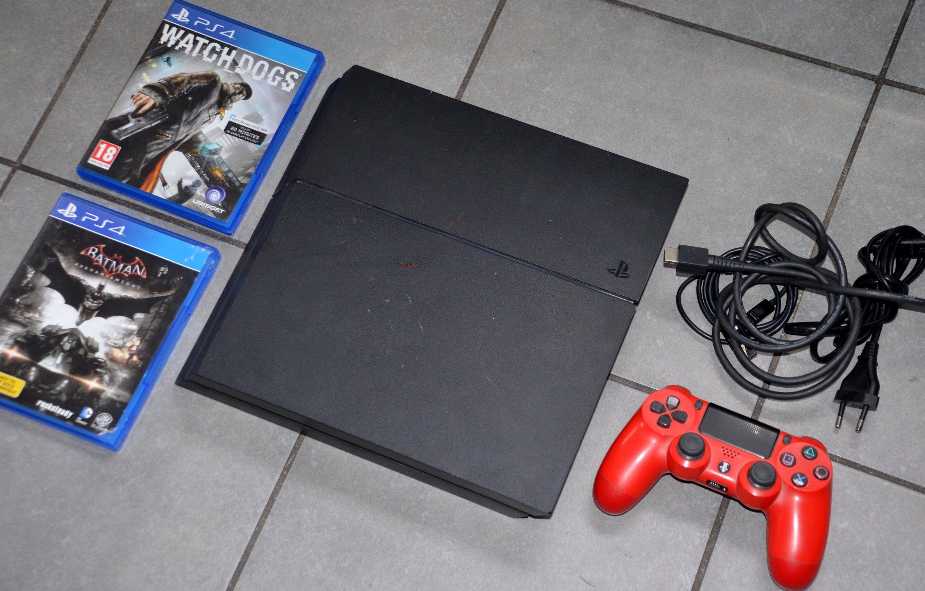 Sony Consoles: Playstation 4 / PS4 – D'occasion à Collonges par arashee 1