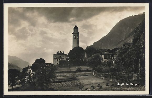 Cartoline postali: Soglio im Bergell, Ortsansicht mit Kirch – Usato da Berlin venduto da bartko-reher
