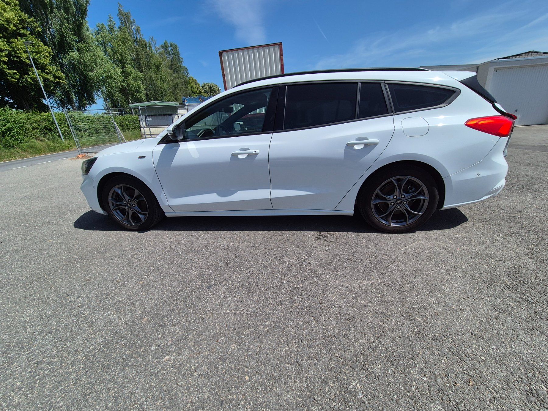 Ford Autos: FORD FOCUS 1.0 SCTi – D'occasion à Yverdon-les-Bains par MotoMark 2
