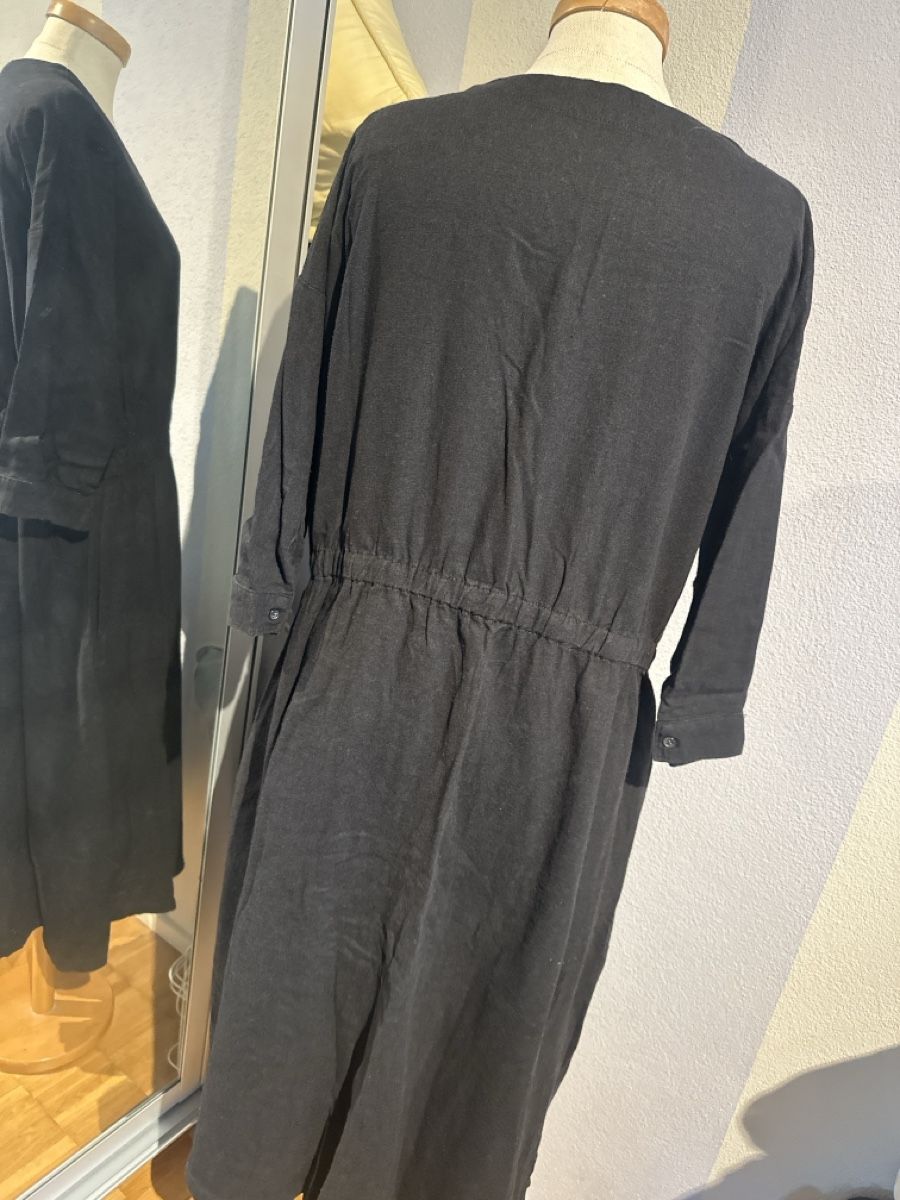 Vestiti: Leinenkleid Gr. 40 schwarzblau – Usato da Bassersdorf venduto da Ayumiyamaguchi 2
