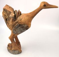 Vogelskulptur aus Holz