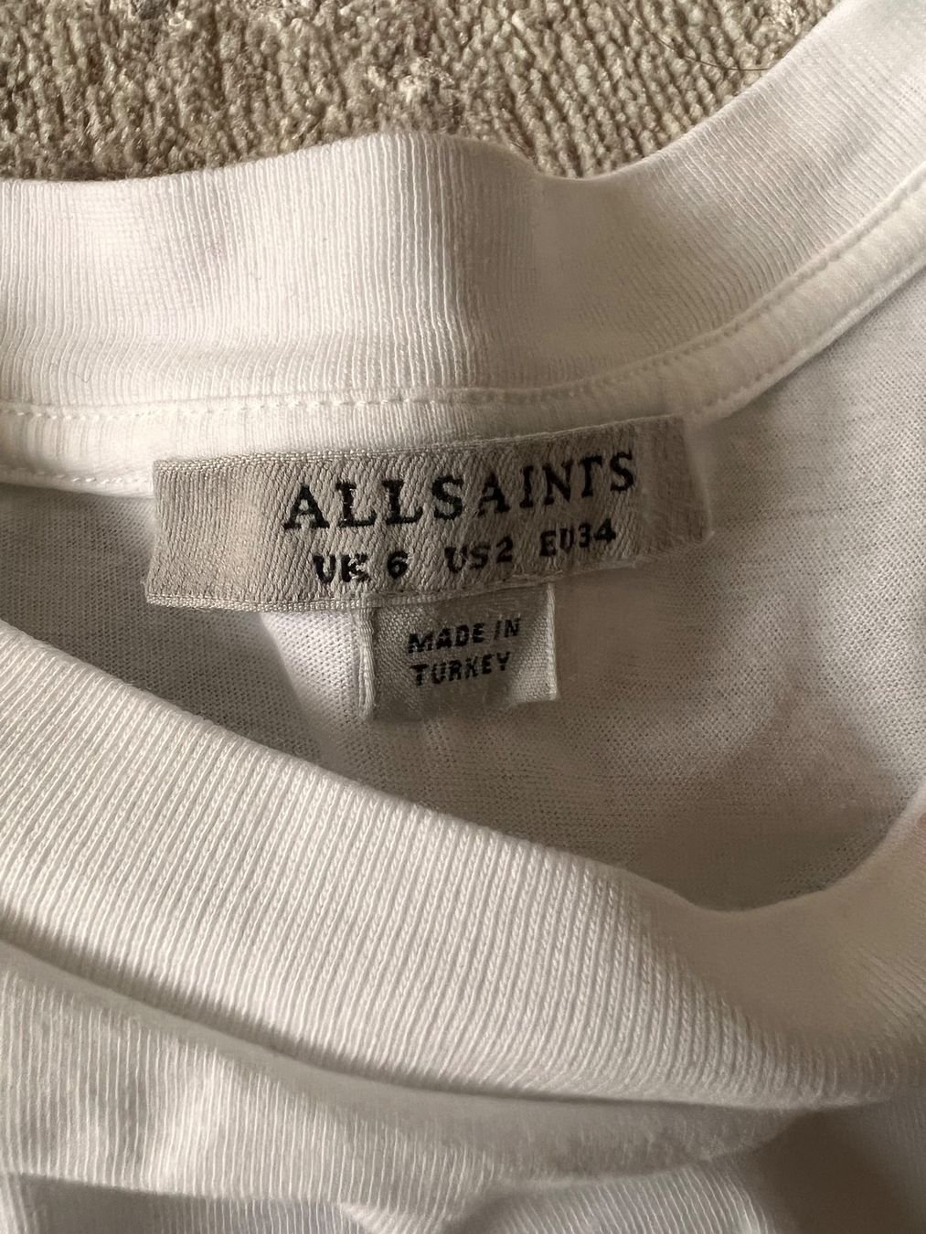 Top: All saints top – Nuovo (secondo la descrizione) da Zurich venduto da kat_dcy5 1
