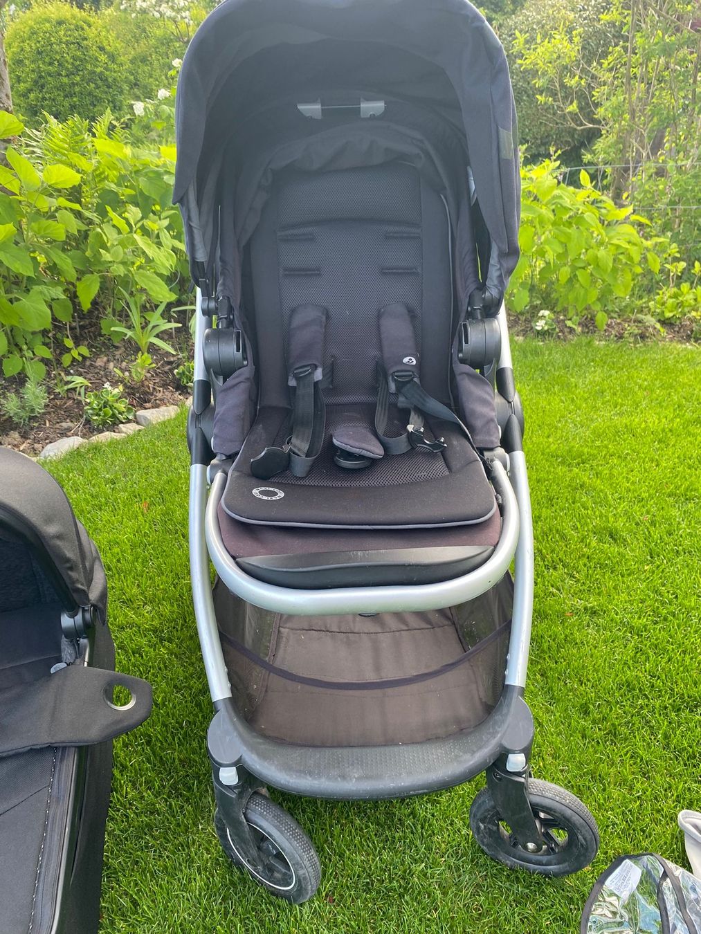 Maxi-Cosi Carrozzine: Maxi Cosi Kinderwagen und Auto Babyschale – Usato da Laupen ZH venduto da and_5vgq 3