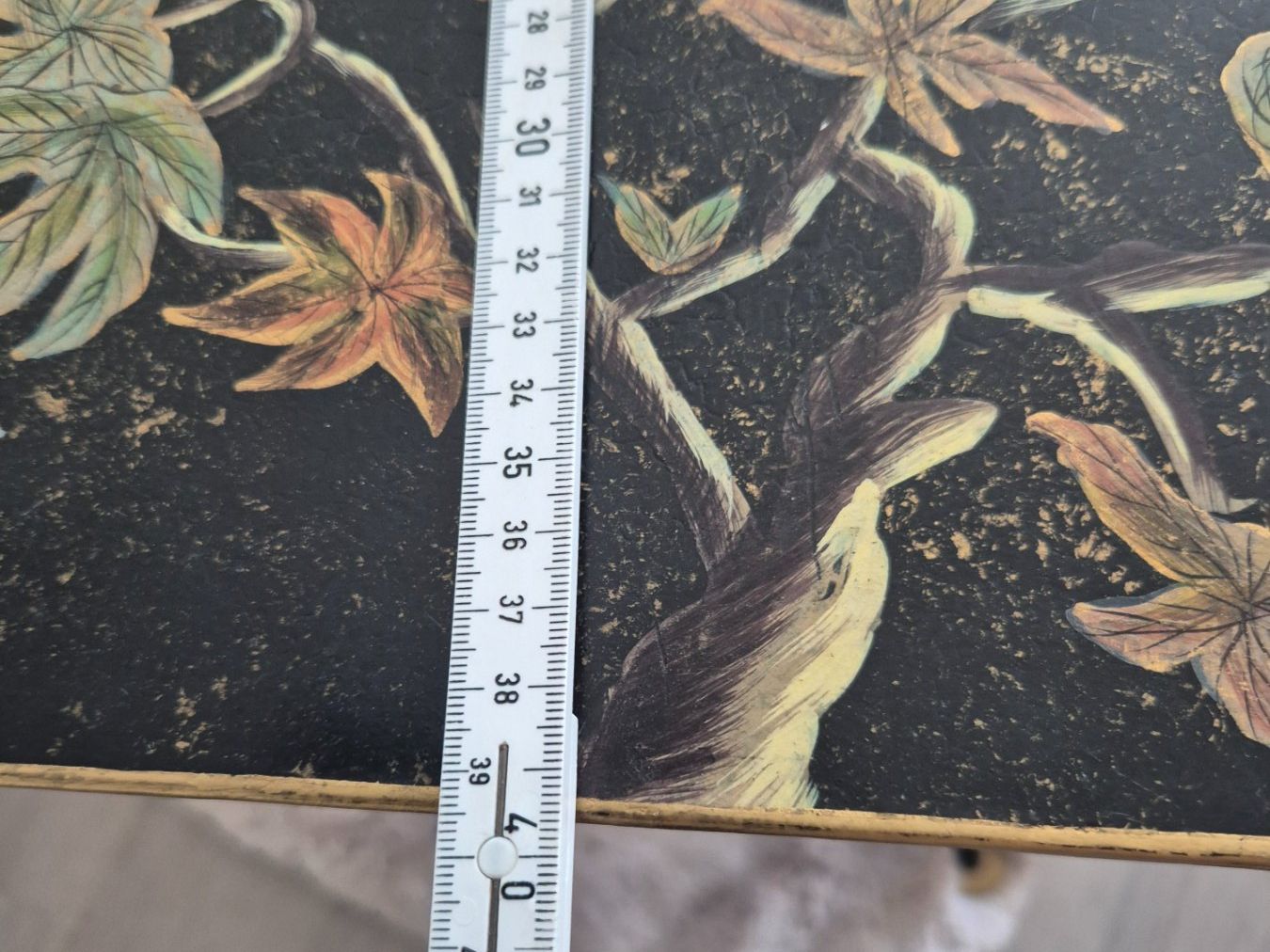 Tische: Table d'appoint métal luable décors oiseaux et fleurs – Gebraucht aus Fully von tameab 5