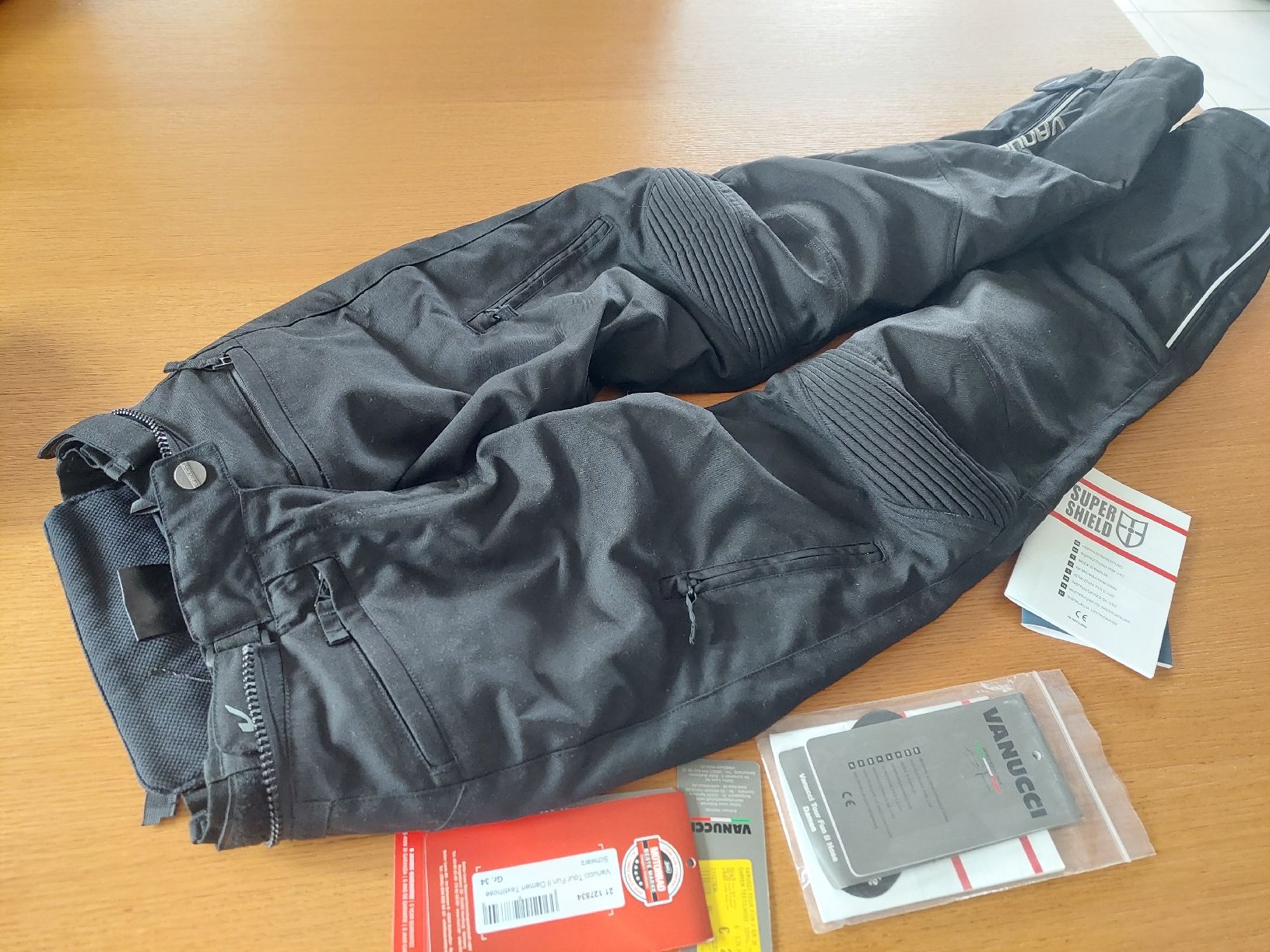 Vanucci Pantaloni: Vanucci Motorradhose Textilhose Gr. 34 – Usato da Abtwil AG venduto da kidimagic1 1