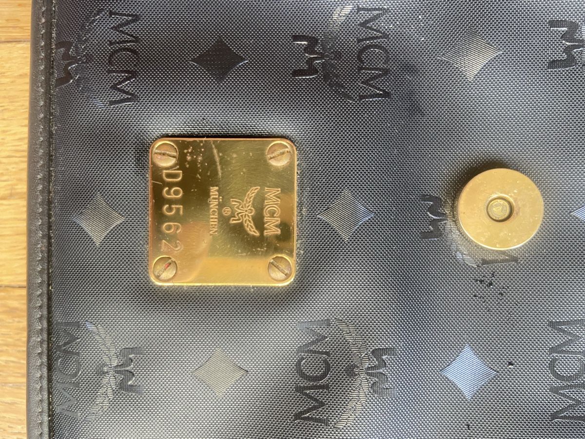 Mcm Borse da donna: MCM Tasche schwarz, vintage – Usato da Zürich venduto da ManonsVintage 1