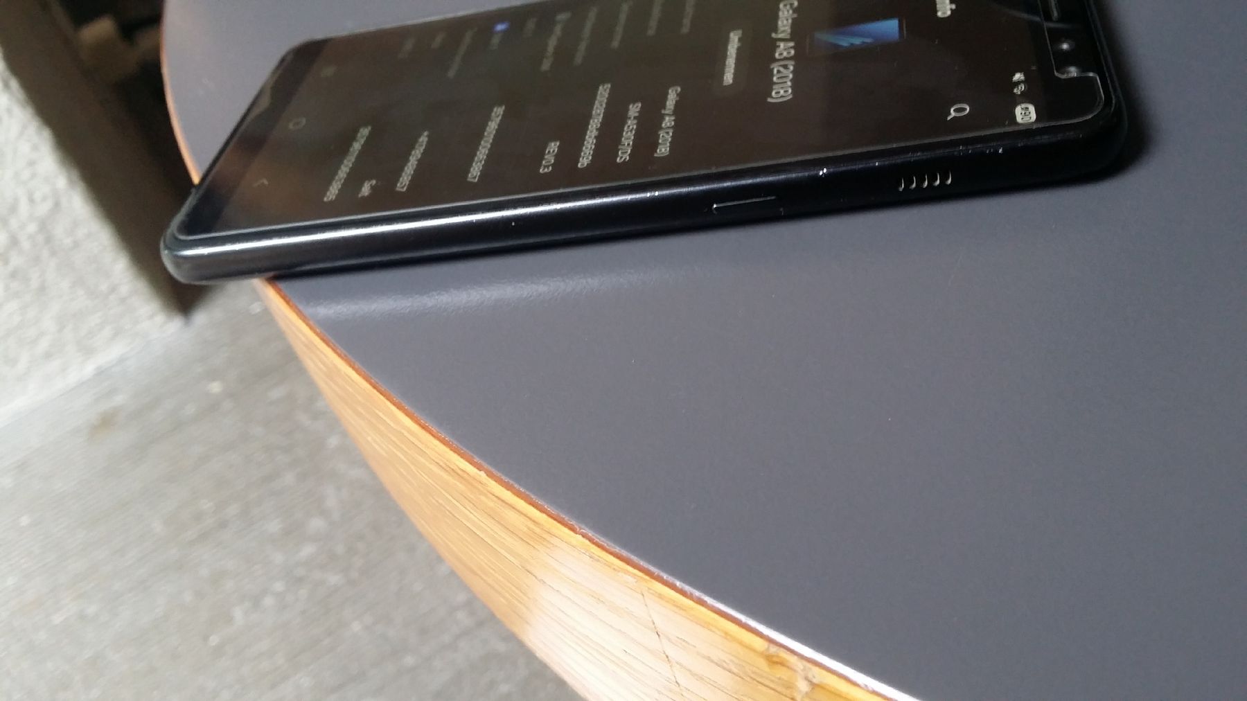 Samsung Handys / Smartphones: Samsung Galaxy A8 mit Android 16 – Gebraucht aus Flawil von rcnkr 3
