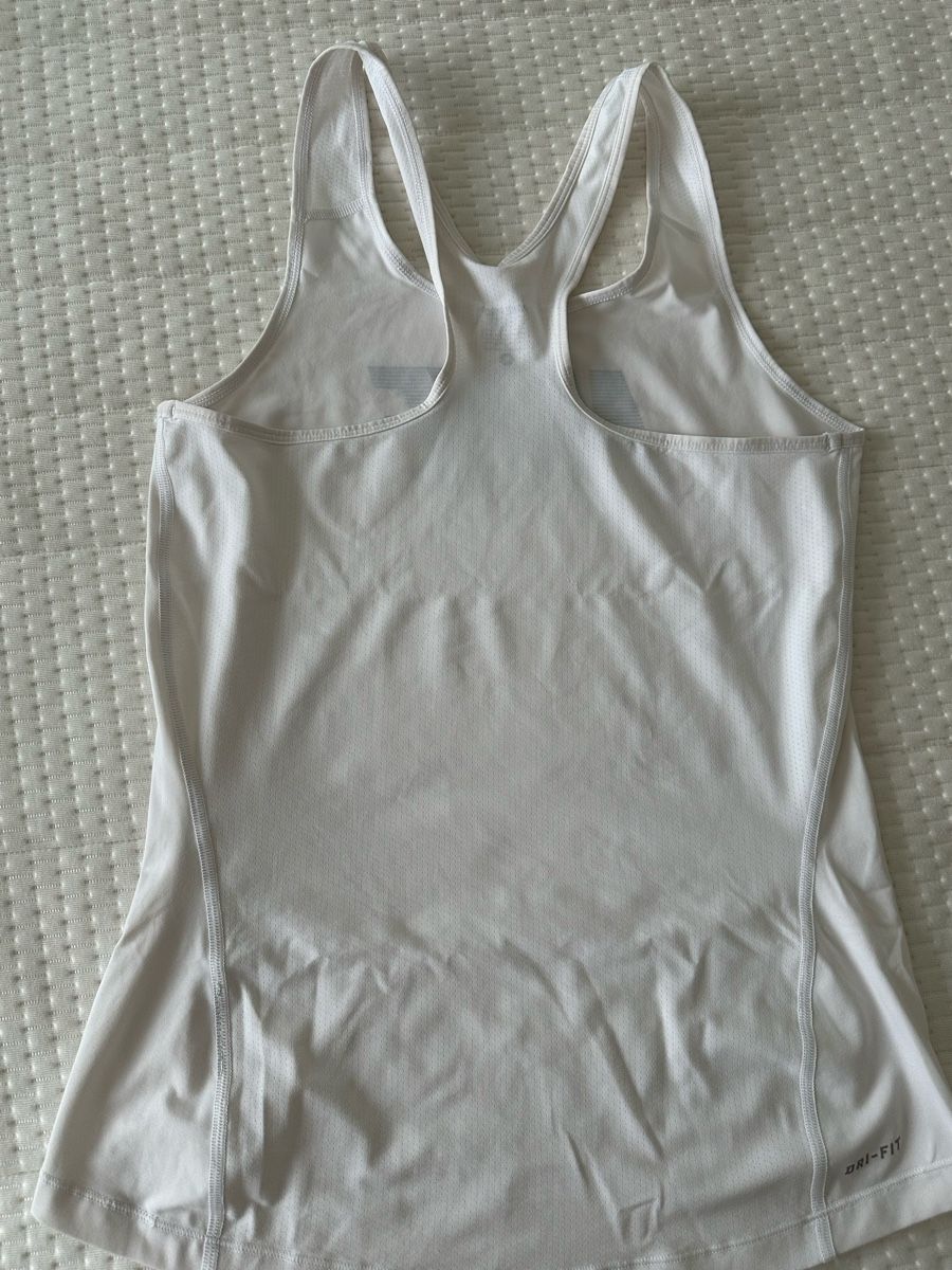 Nike Top: Weisses Nike Sport Top Gr. M – Nuovo (secondo la descrizione) da Glattbrugg venduto da SMusic98 3