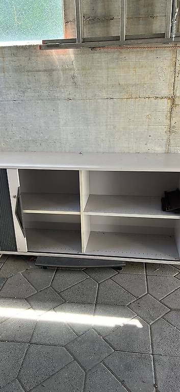 Armoires: Lista Bürokorpus – D'occasion à Appenzell-Steinegg par 200162