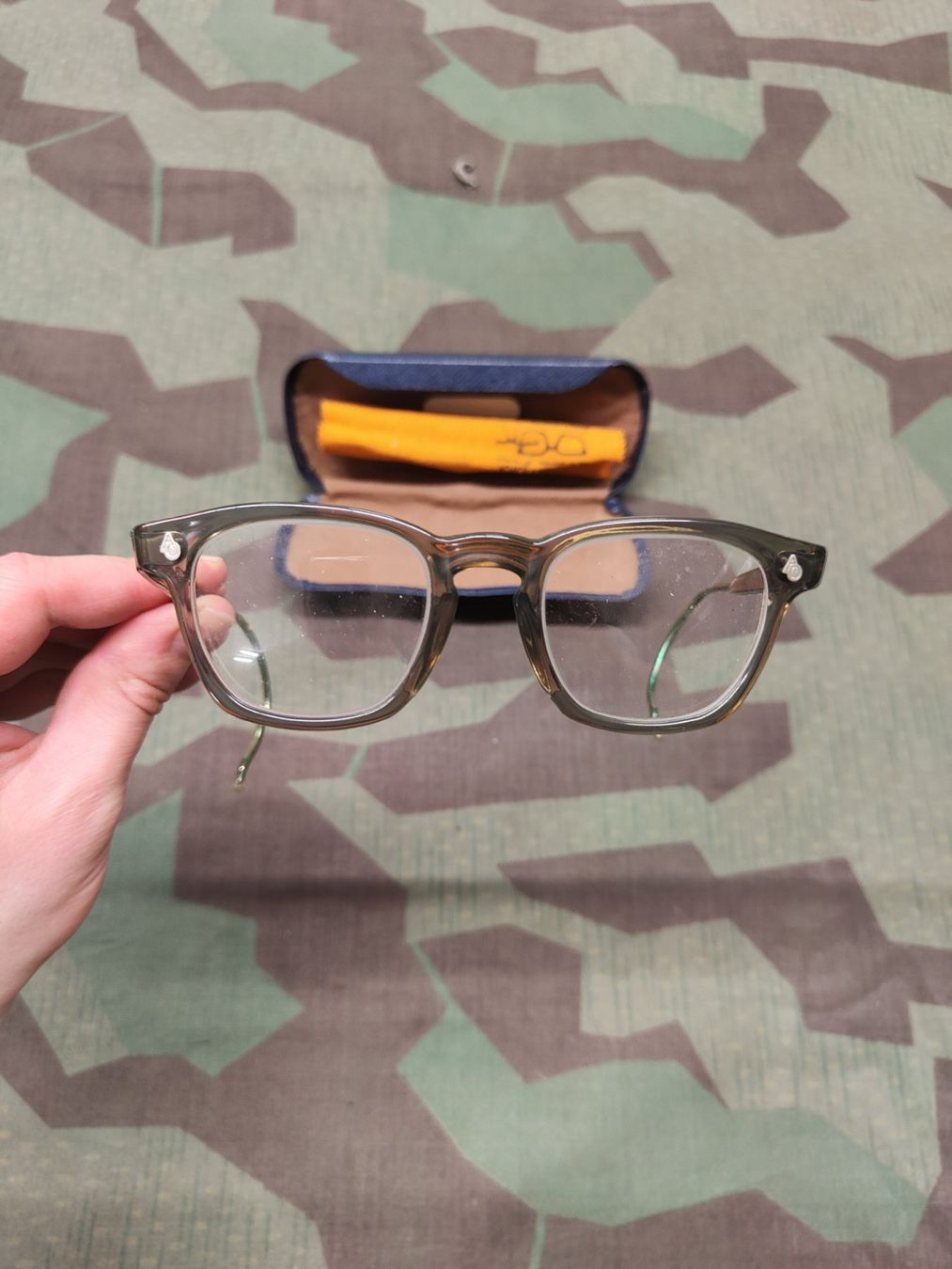 Brillen & Gläser: Vintage Brille mit Etui – Gebraucht aus Bauma von SwissMilitaria 2