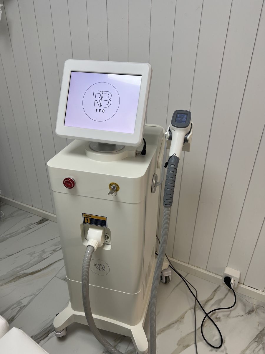 Medizinische Geräte: Épilation Diode laser professionnel RB TEC - Offre spéciale – Gebraucht aus Biel/Bienne von MR.SRR 1