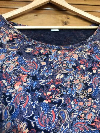 T-Shirt mit Blumenmuster dunkelblau 54
