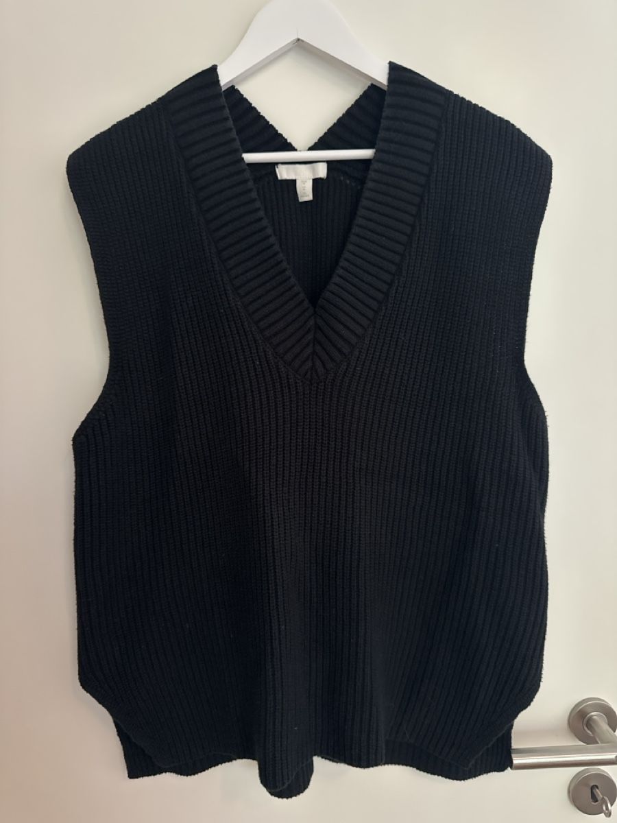 H&M Gilets & Westen: Weste Schwarz Grösse M – Gebraucht aus Zürich von dan_ztl5