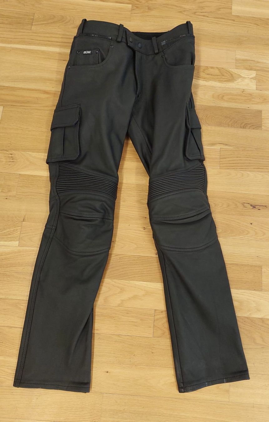 Pantaloni: Motorrad- Lederhose – Usato da Dinhard venduto da nat_7685