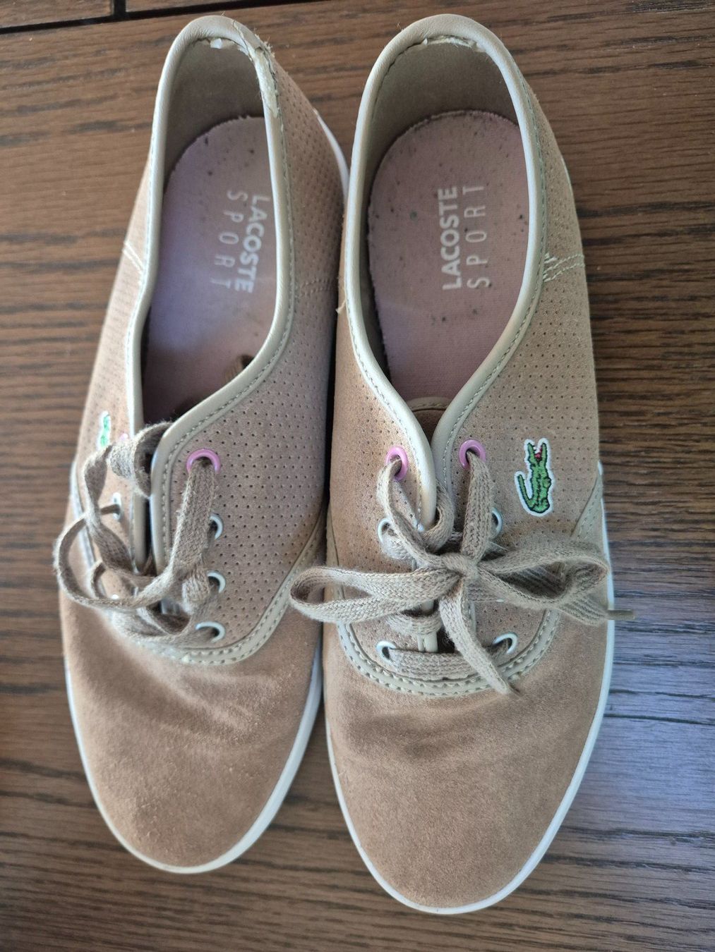 Lacoste Scarpe da donna: Lacoste Sport Damenschuh Sneakers – Usato da Seewen SZ venduto da SuperpumaDisplayTeam