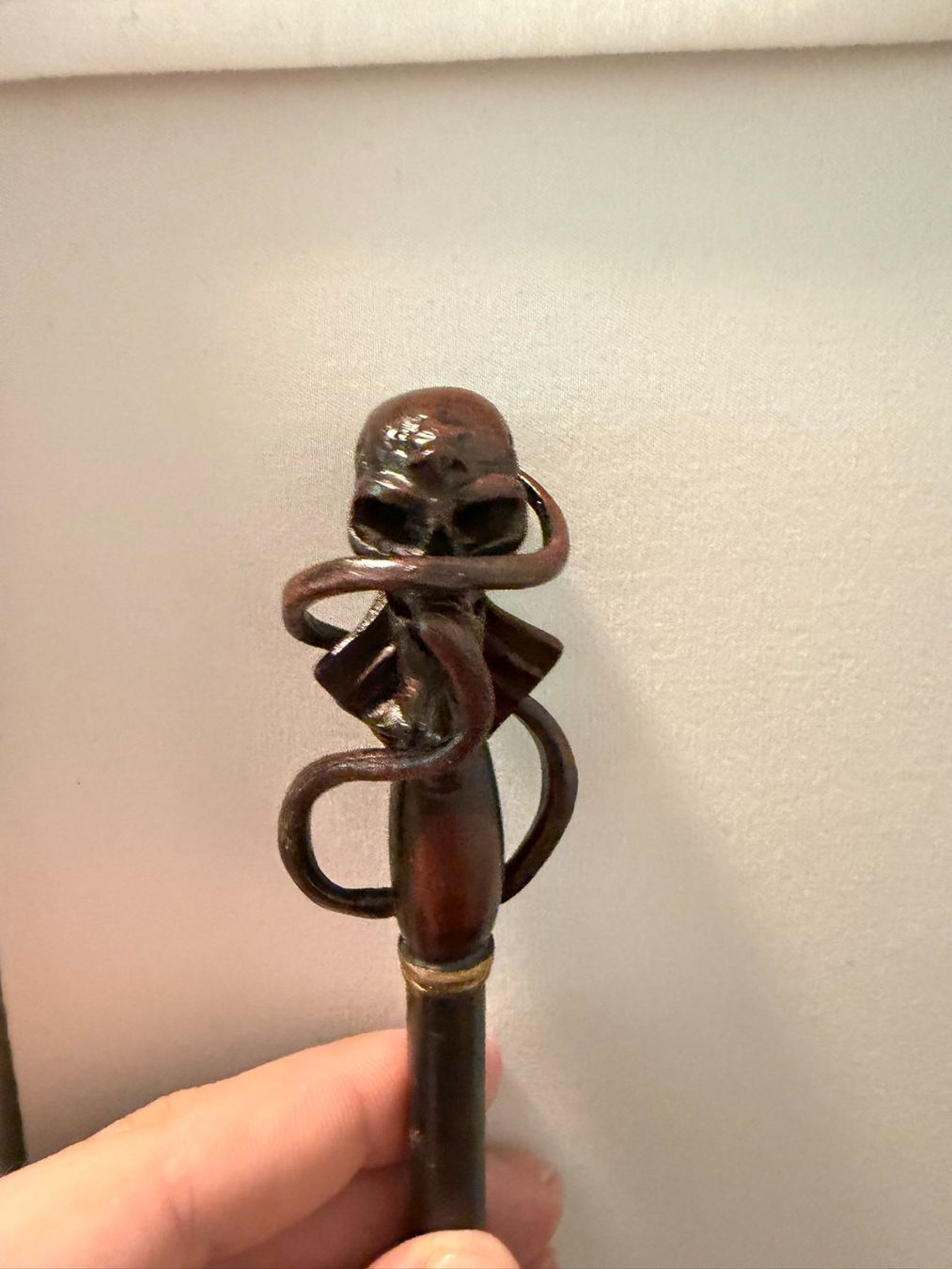 Spielzeuge: Zauberstab Death Eater Harry Potter Universal Studios – Gebraucht aus Winterthur von fingerweg1