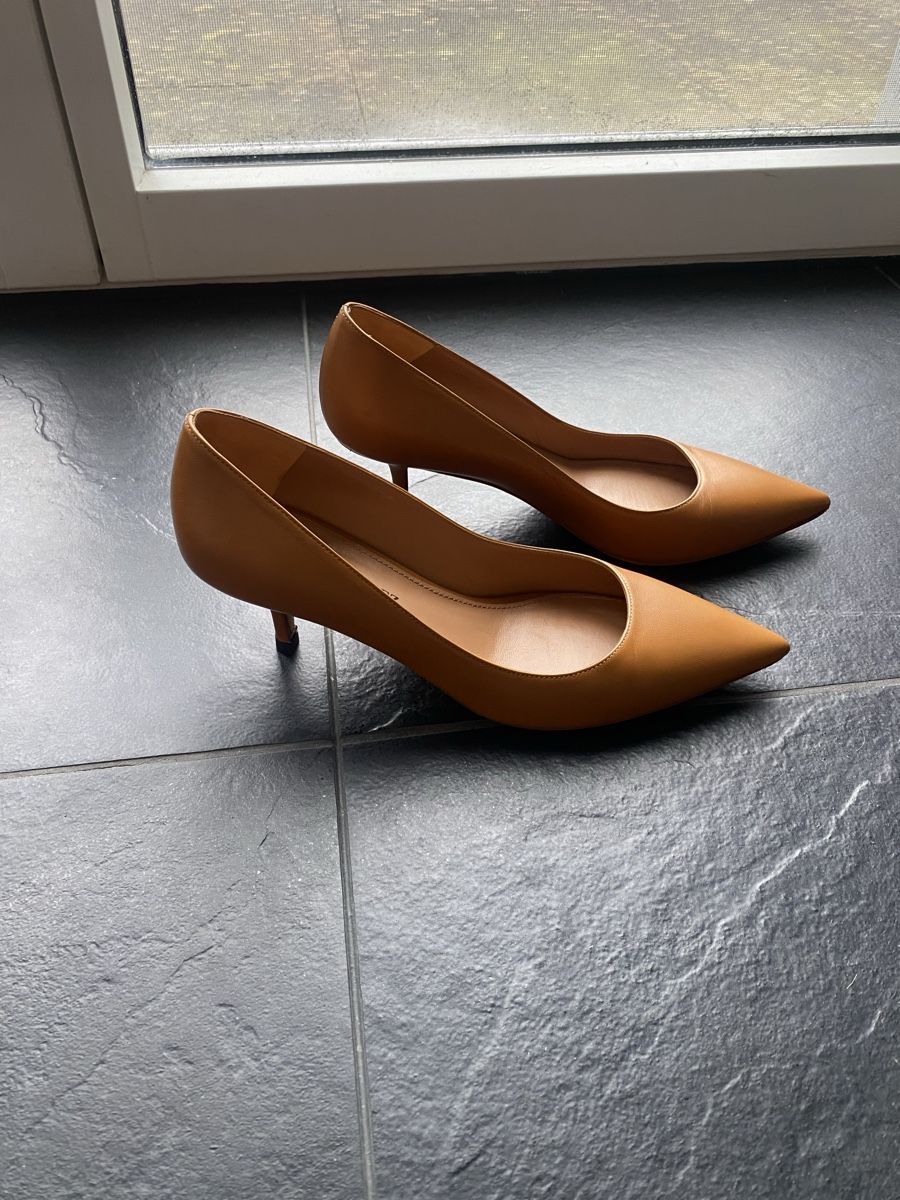 Damenschuhe: Point toe pumps 36 EU leather – Gebraucht aus Zug von kse_w9mn 2
