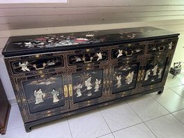 Asiatisches Sideboard