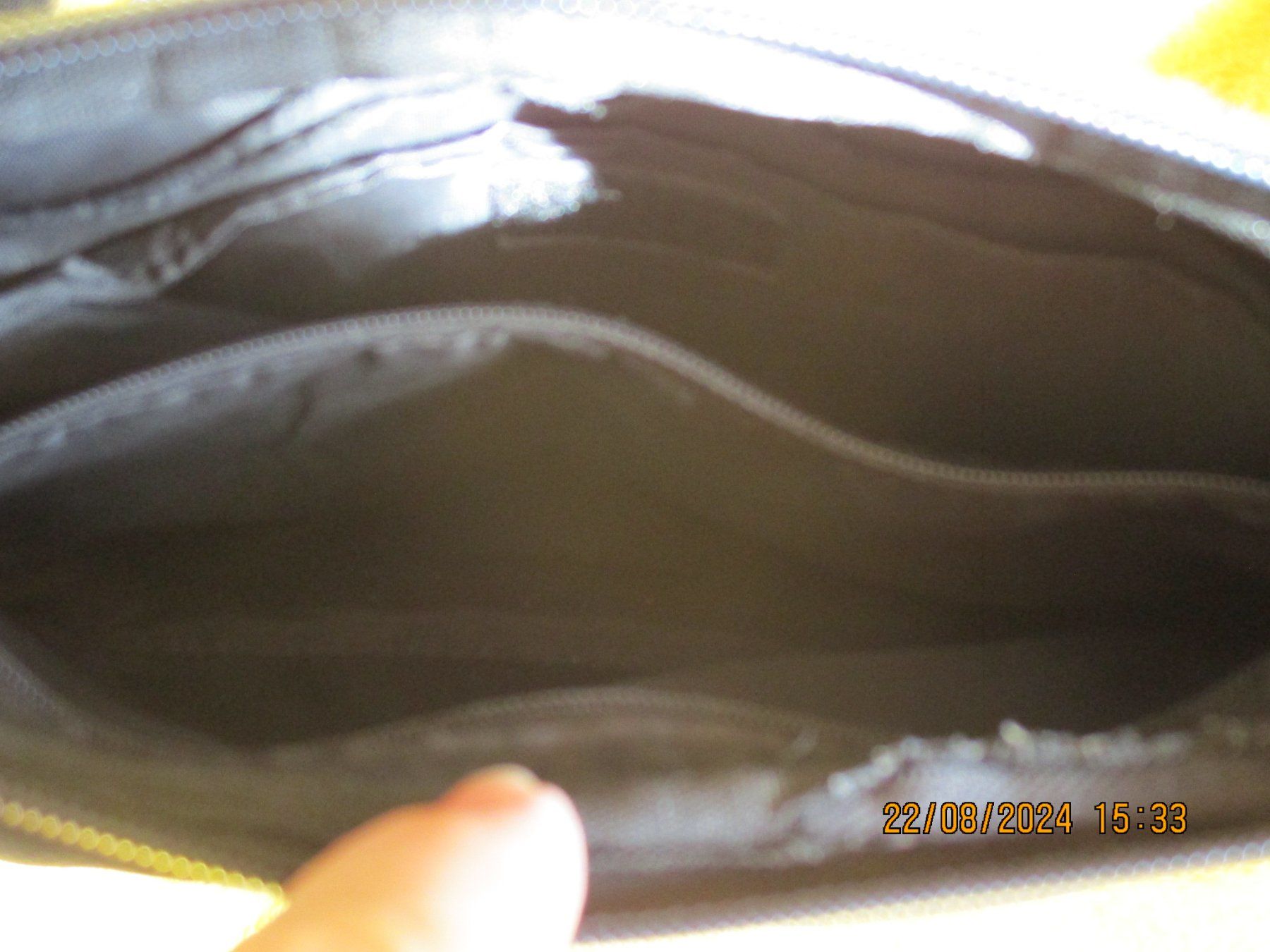 Borse: SCHULTERTASCHE UNISEX – Usato da Safenwil venduto da universum78 1