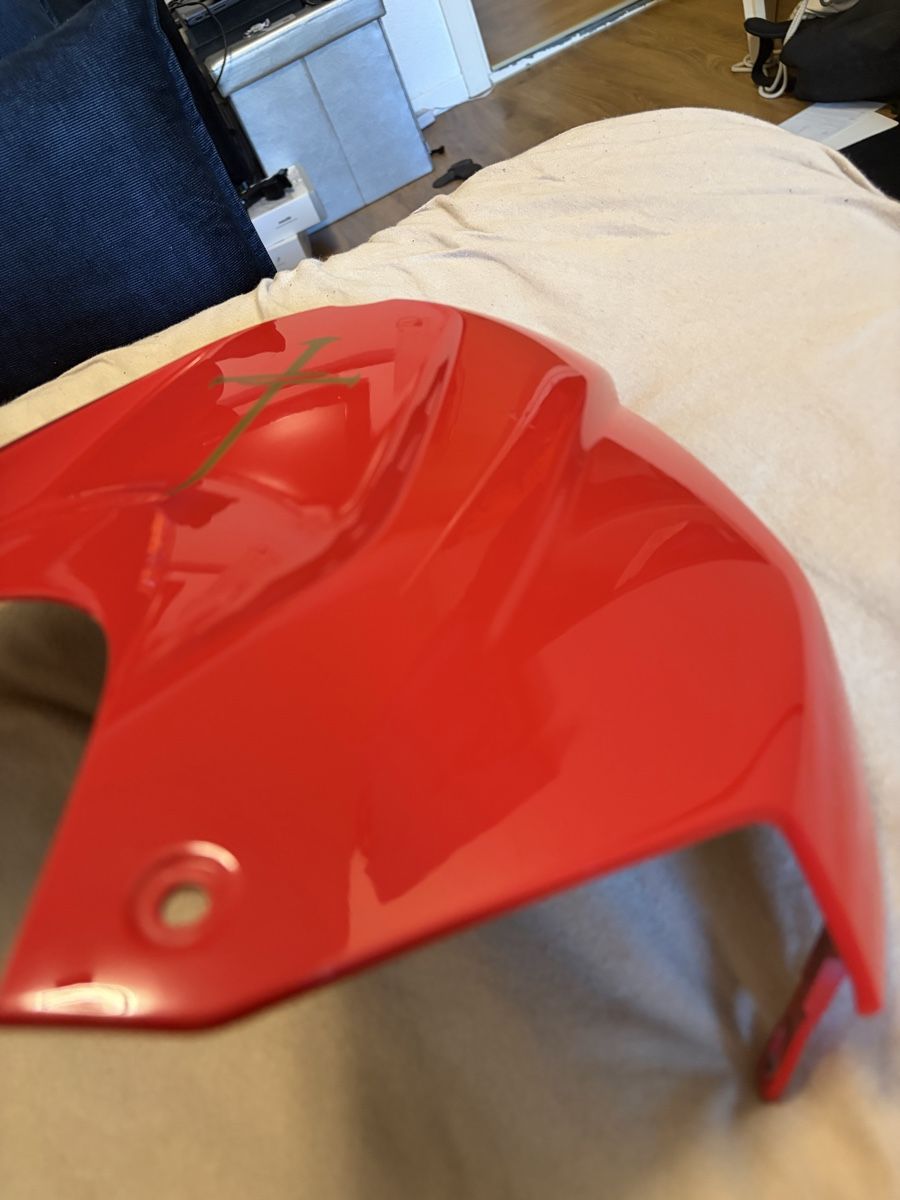 BMW Tutti i ricambio per moto: Tankabdeckung S1000r 2014-16 – Usato da Sursee venduto da kra_lqp7 1