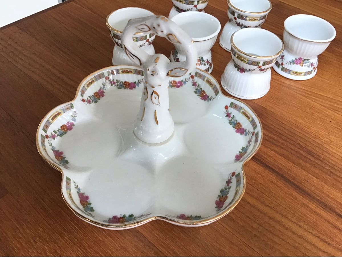 Set di piatti: Porte-oeufs – Usato da Plan-les-Ouates venduto da Cassero 1