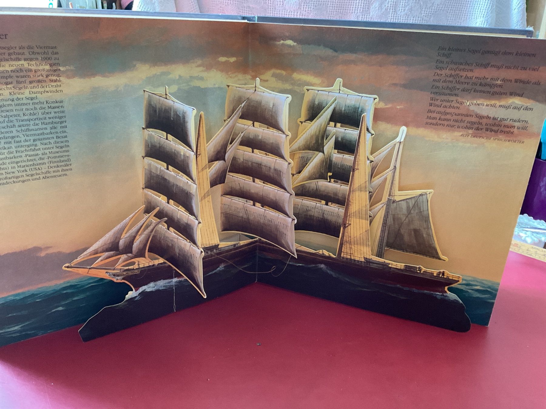 Libri: Buch mit Bildern zum Aufklappen, "Segelschiffe" – Usato da Tecknau venduto da Gluschtikum 8