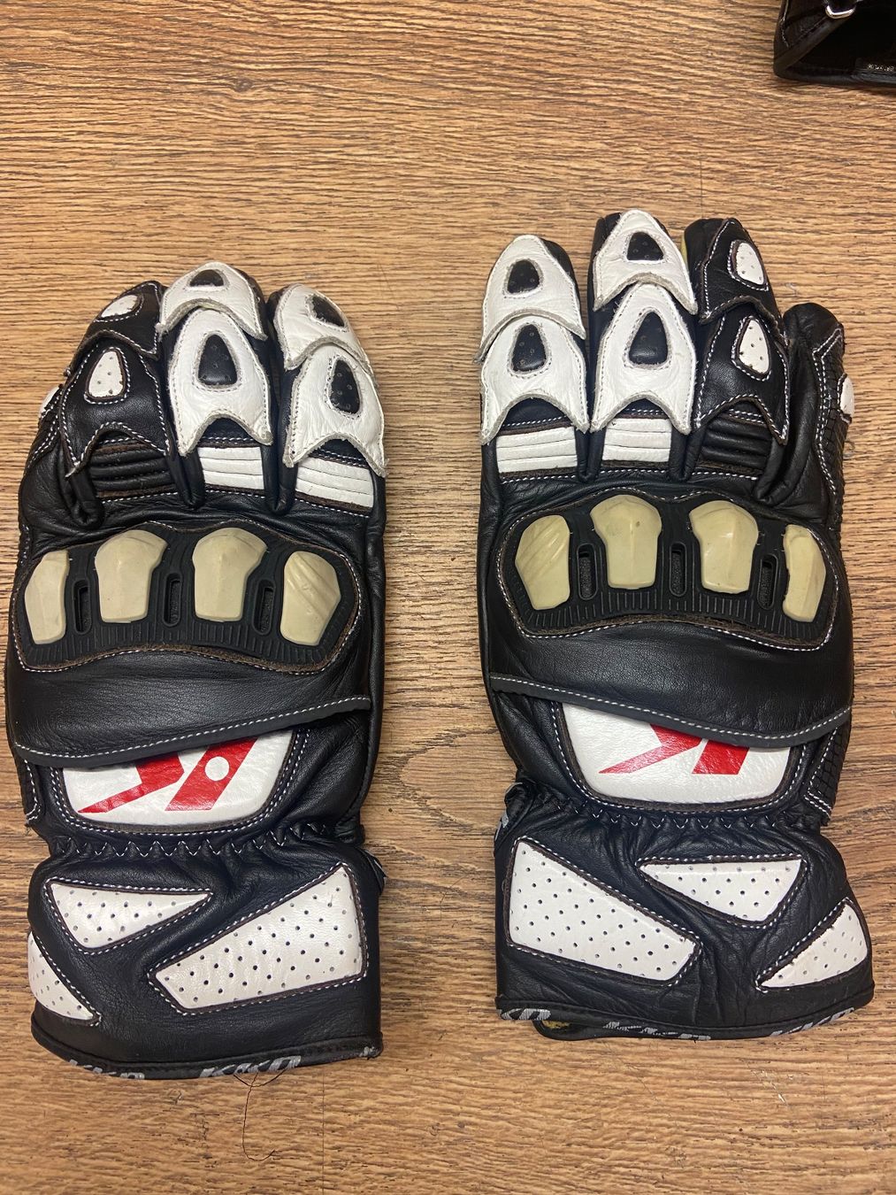 Gants & mitaines : Motorrad Handschuhe KKD gr L – D'occasion à Embrach par Toeffan