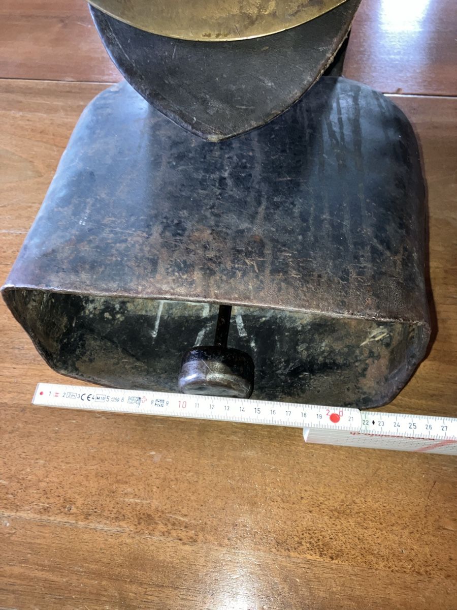 Glocken & Treicheln: Kuhglocke mit Lederriemen – Gebraucht aus Neftenbach von 889095 3