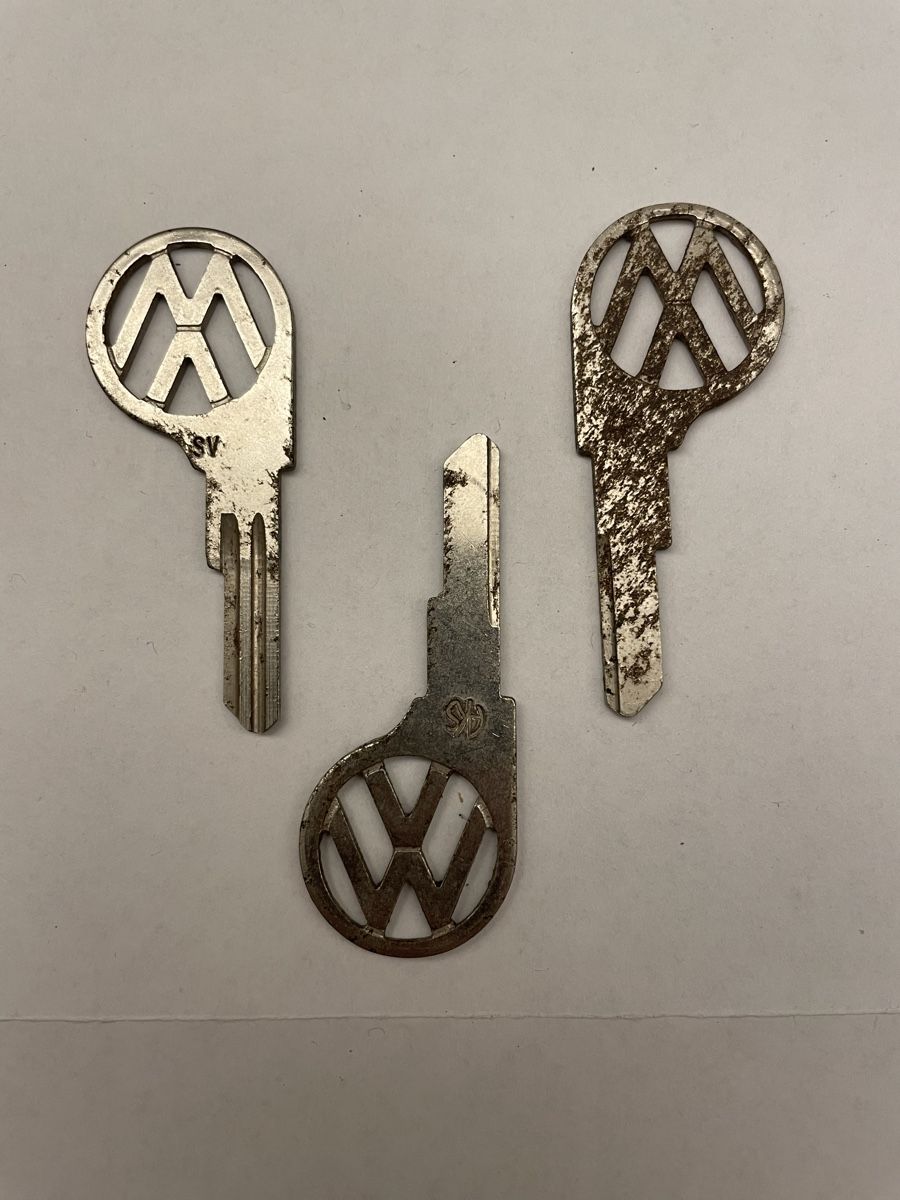VW Tutti pezzi di ricambio auto: Schlüsselrohling VW Käfer Profil SV original AKS – Nuovo (secondo la descrizione) da St.Antoni venduto da MixMaxx 1