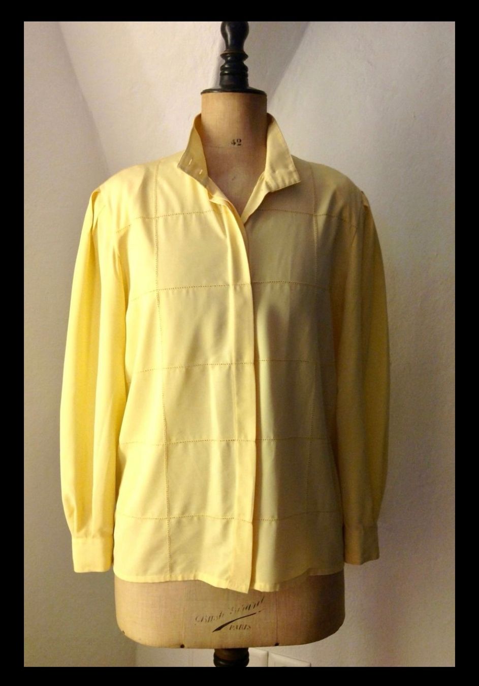Blusen: E.,  Bluse Feraud Designer Mode Kleider neuwertig Gr. 38/40 – Gebraucht aus Au ZH von Kross 3