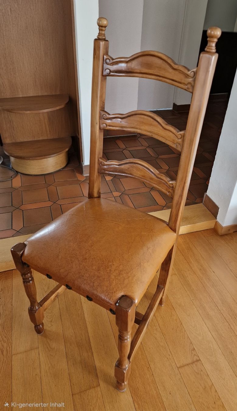 Set de table et chaises: Massiver rustikaler Esstisch mit 6 Stühlen aus Holz – D'occasion à Grosshöchstetten par Tatj0 3