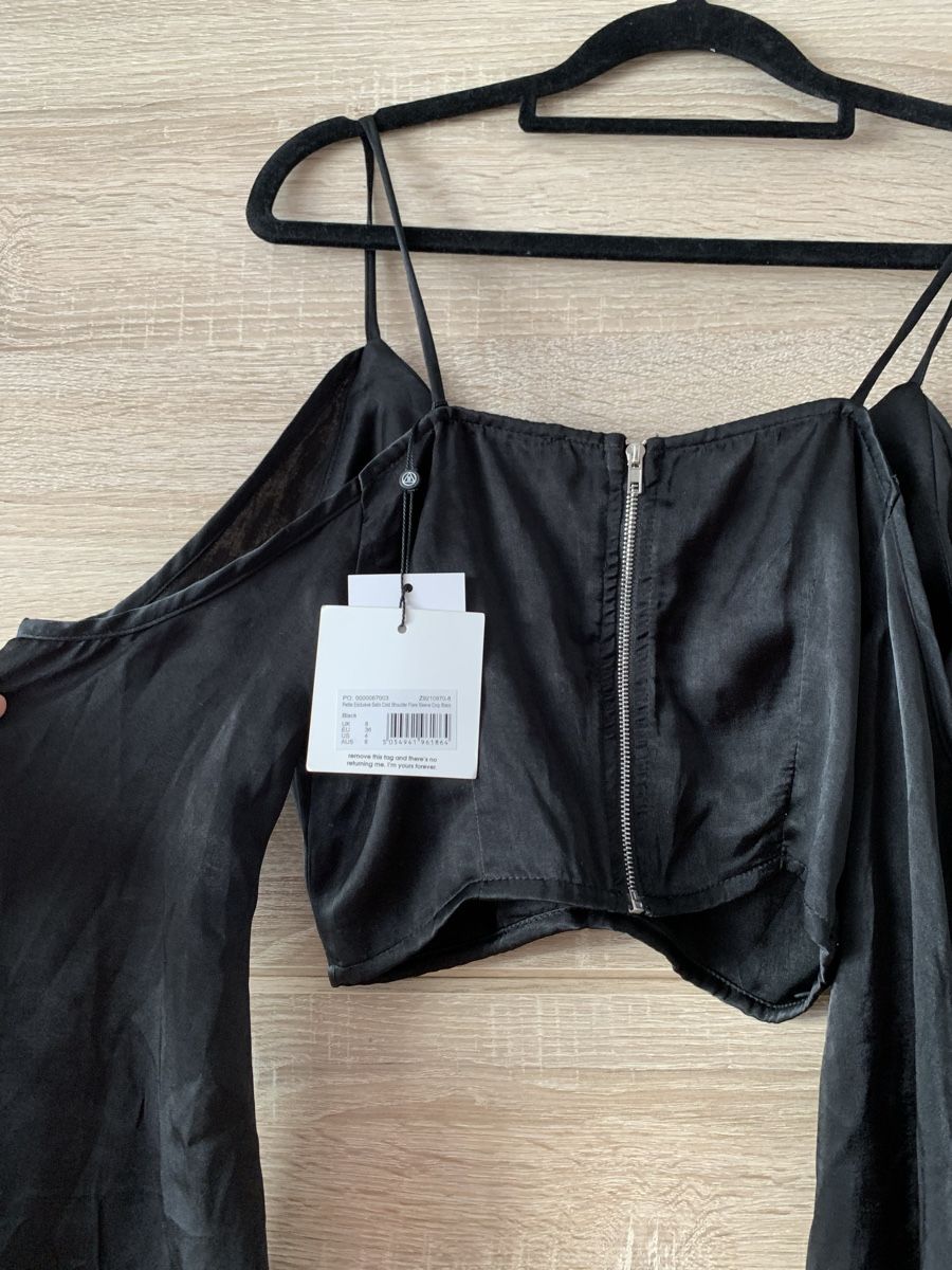 Tops: Crop noir chic – Neu und originalverpackt aus Montreux von Izapeche811 3