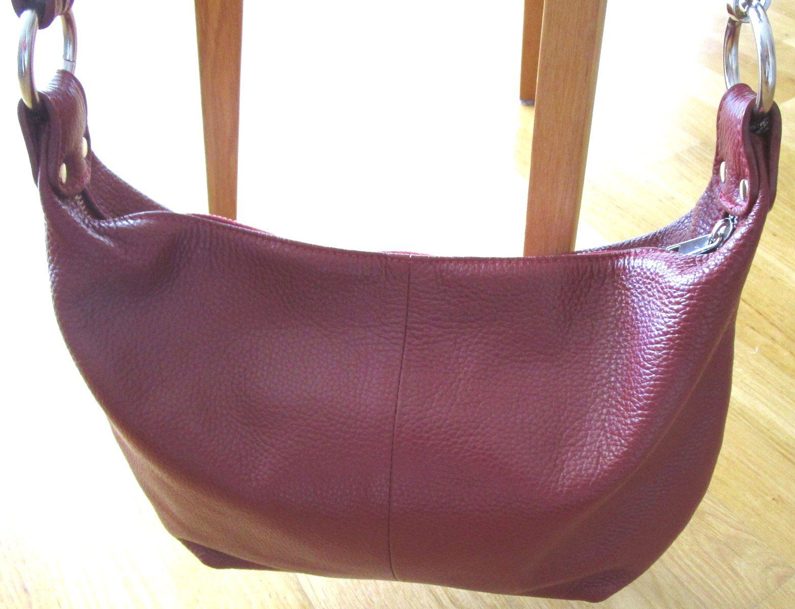Borse da donna: Rote Moon Bag Lederumhängetasche – Usato da Luterbach venduto da Evbu 4