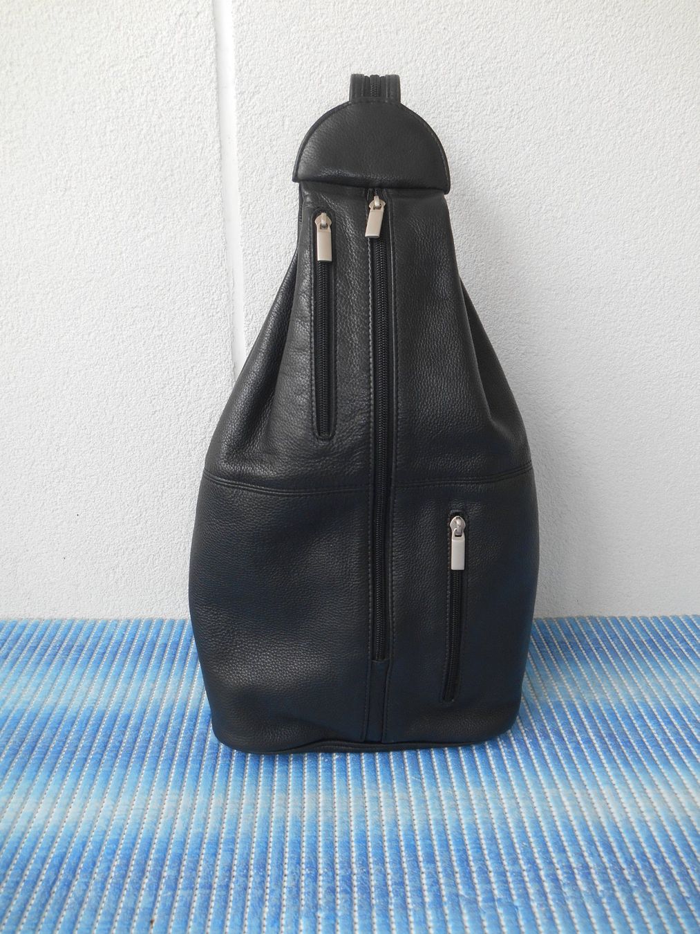 Zaini: EM-EL Leder Rucksack /Umhängetasche – Usato da Basel venduto da Birs868