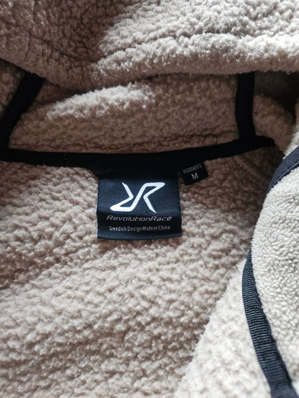 RevolutionRace Giacche: Fleecejacke Revolution Race Gr.M – Usato da Oberhelfenschwil venduto da tup12 5