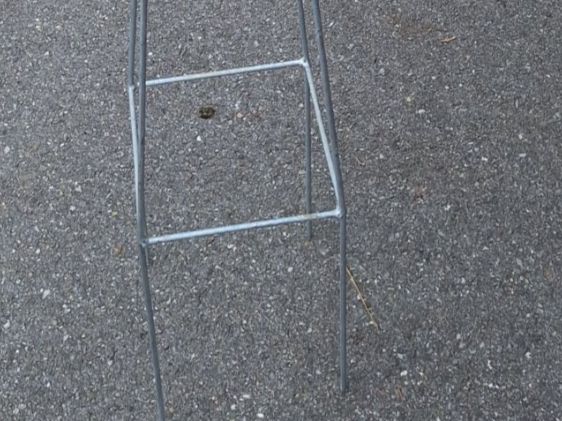 Tutte le decorazioni: Metall Pyramiden – Usato da Ins venduto da Aebi8 1