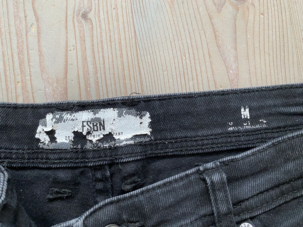 Jeans: Short en jeans FSBN (size M) – D'occasion à Delémont par noe_2dvd 2