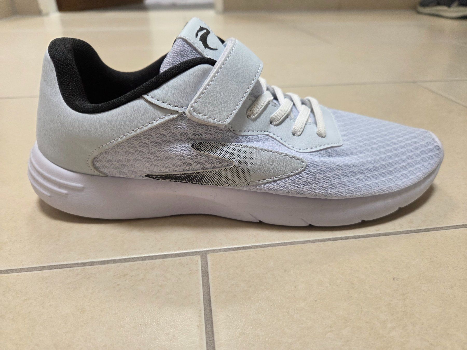Schuhe für Mädchen: Vty Sneaker, Weiss, Grösse 40 – Gebraucht aus Aadorf von JFPS 4