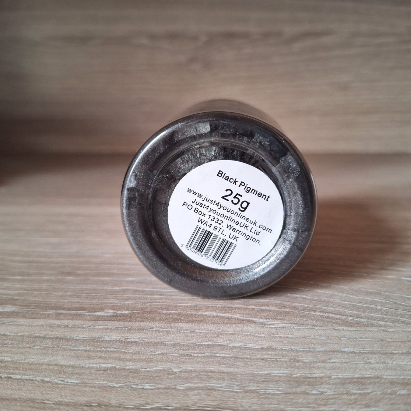 Colori: Pigment noir irisé – Usato da Neuchâtel venduto da laureen-h 1