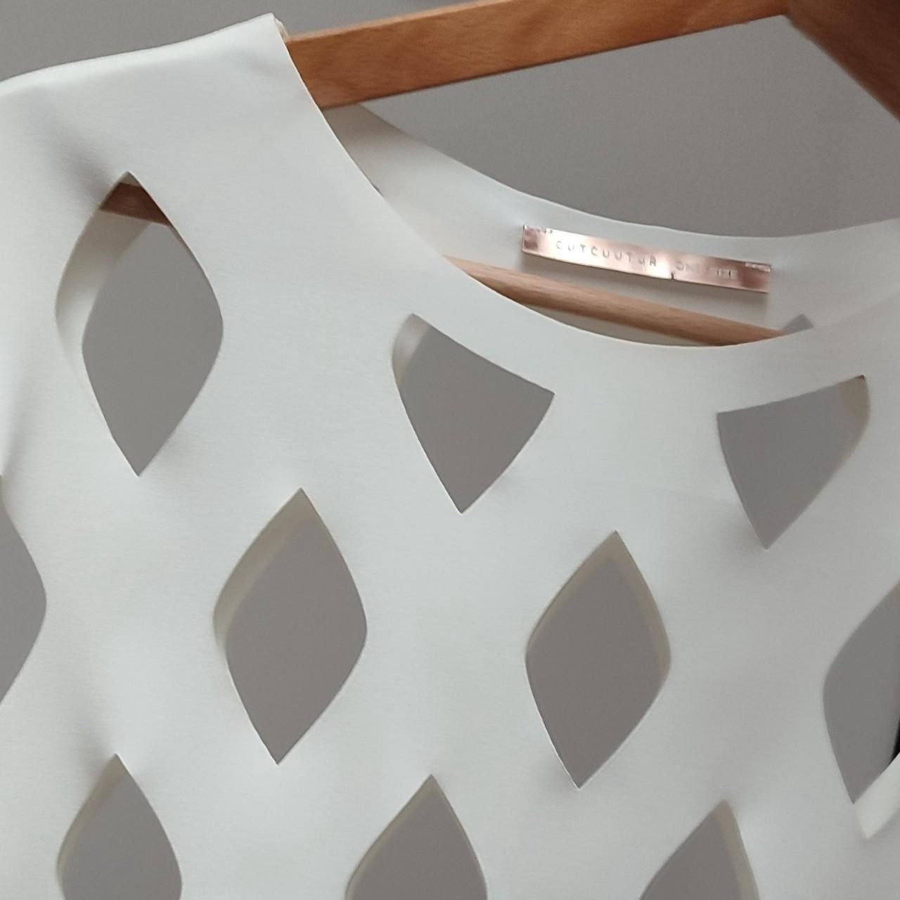 Top: Cooles weisses Crop-Top – Nuovo (secondo la descrizione) da Gattikon venduto da ninuska13 2