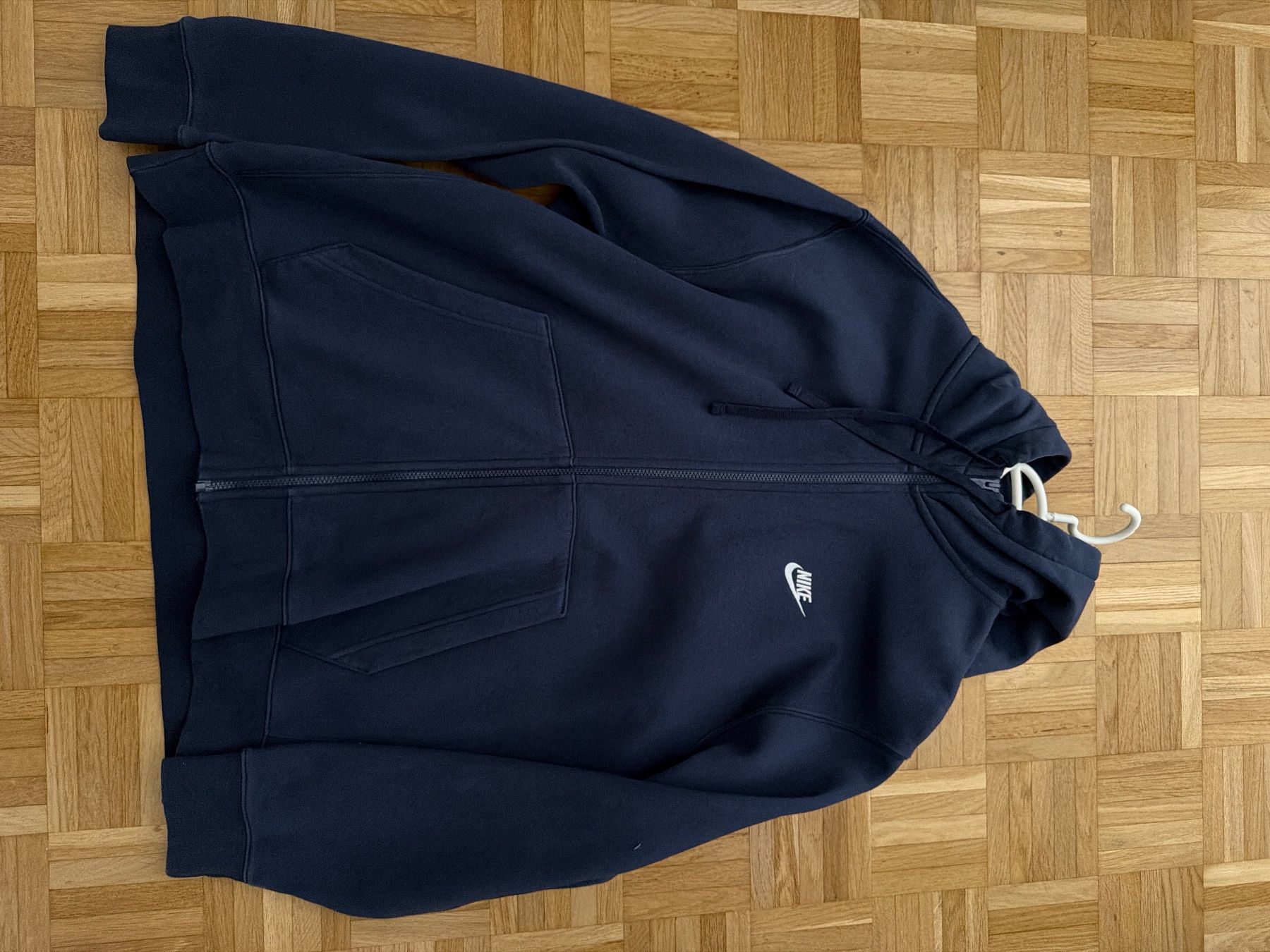 Giacche: Veste Nike bleu foncé – Nuovo (secondo la descrizione) da Châtelaine venduto da Diogo.138 1