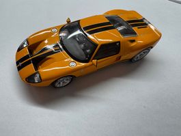 Ford GT 40 Minichamps