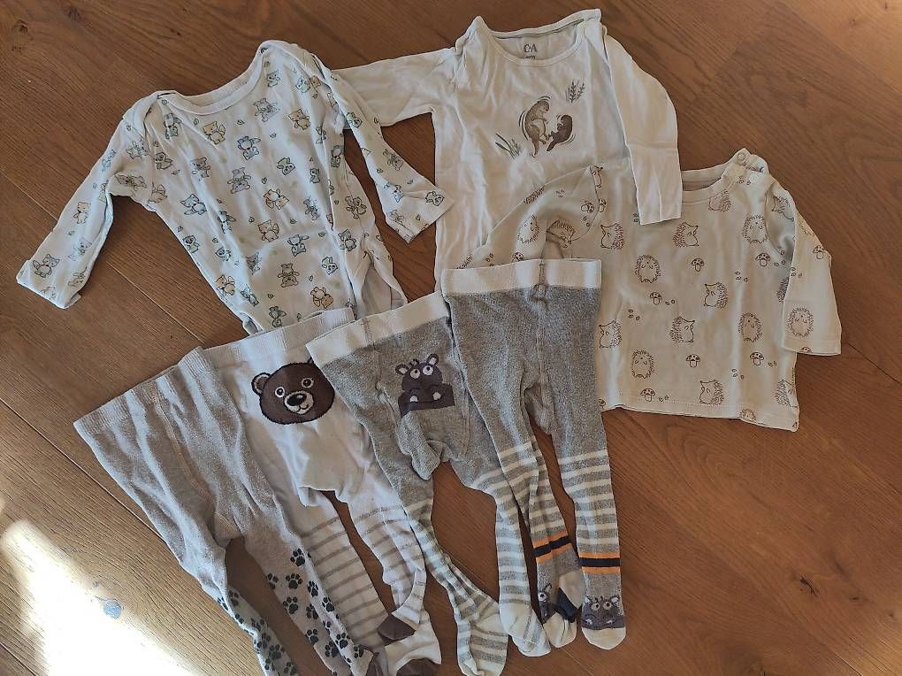Altro abbigliamento: Strumpfhosen und Leibchen Grösse 62/68 – Usato da Igis venduto da Ricema