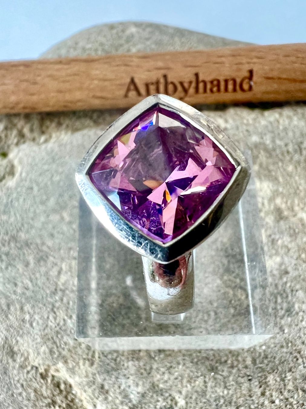 Anelli: Farbspiel: Silberring 925 mit grossem, facettiertem Amethyst – Usato da Ruswil venduto da artbyhand 6