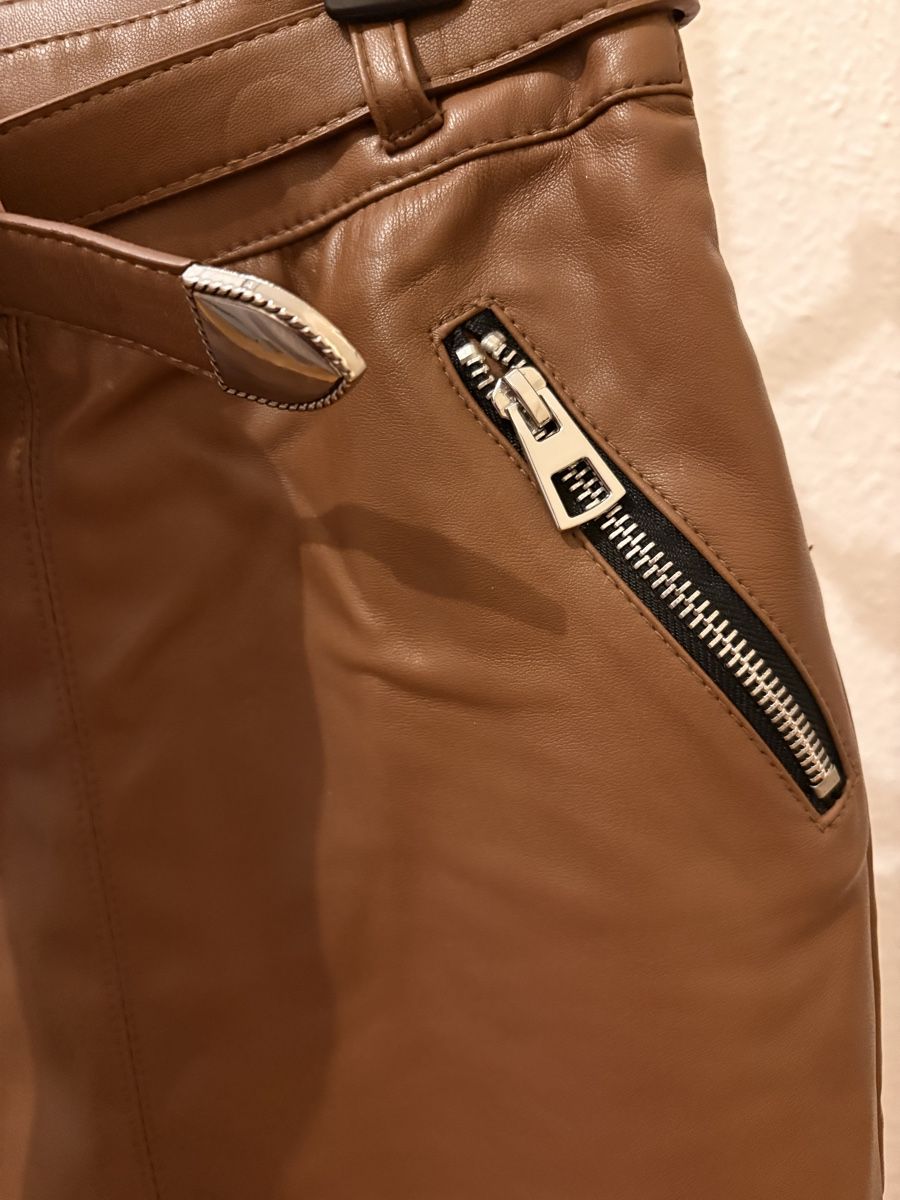 Bershka Gonne: Jupe imitation cuir – Usato da Chêne-Bougeries venduto da bru_bs9n 3