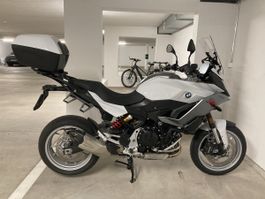 BMW F900XR A2