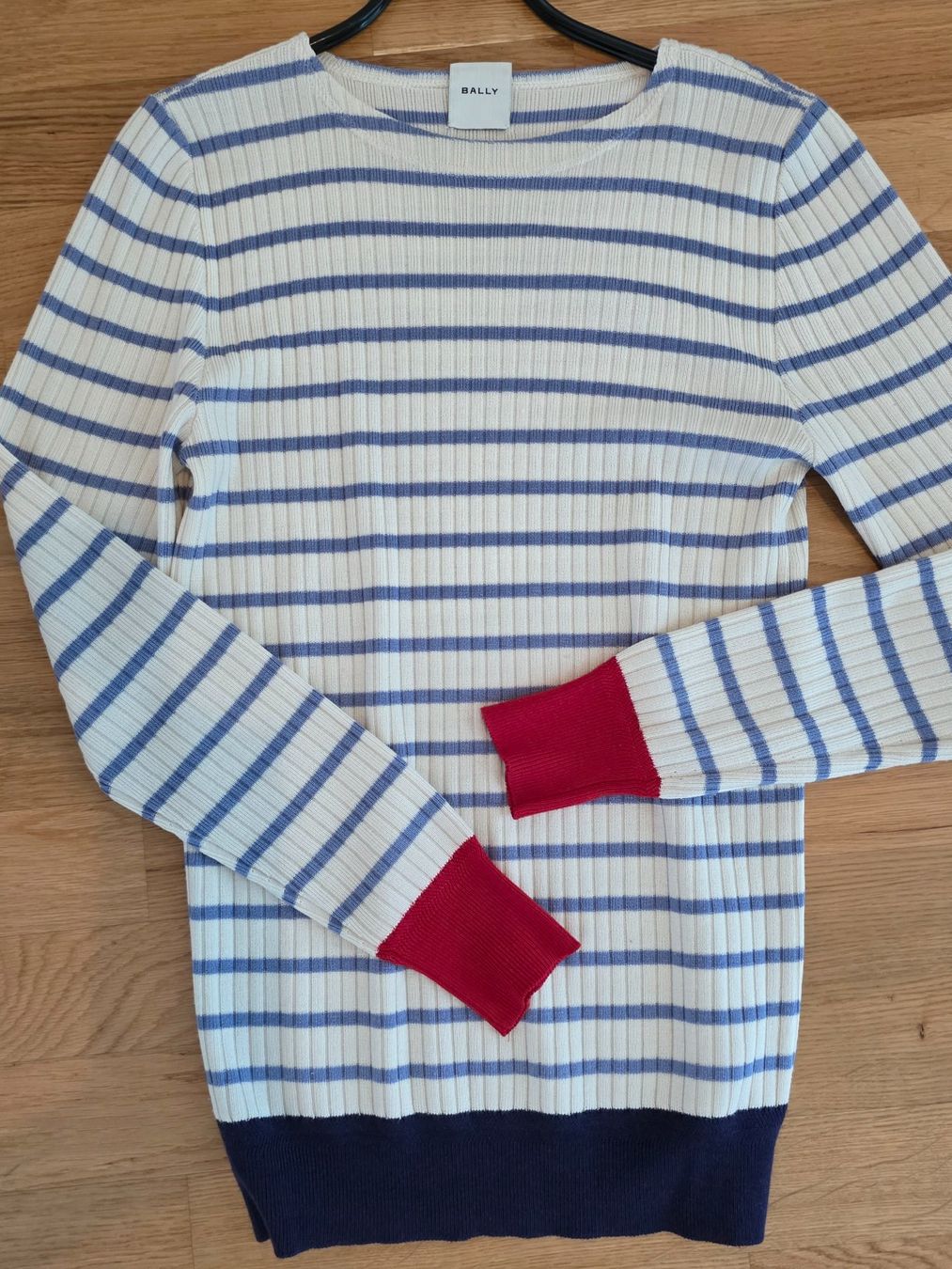 Bally Maglioni & Felpe: Bally Edel-Strickpullover Gr. M(IT 42/DE 36) Kaschmir, Seide – Nuovo (secondo la descrizione) da Zollikon venduto da Galaxycana